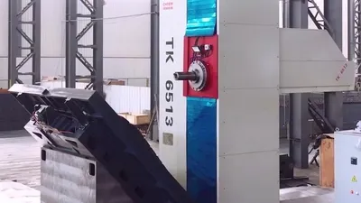 Фрезерно-расточный станок с ЧПУ и поперечно-подвижным столом TK6513
